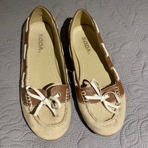 Women’s loafers canvas shoe